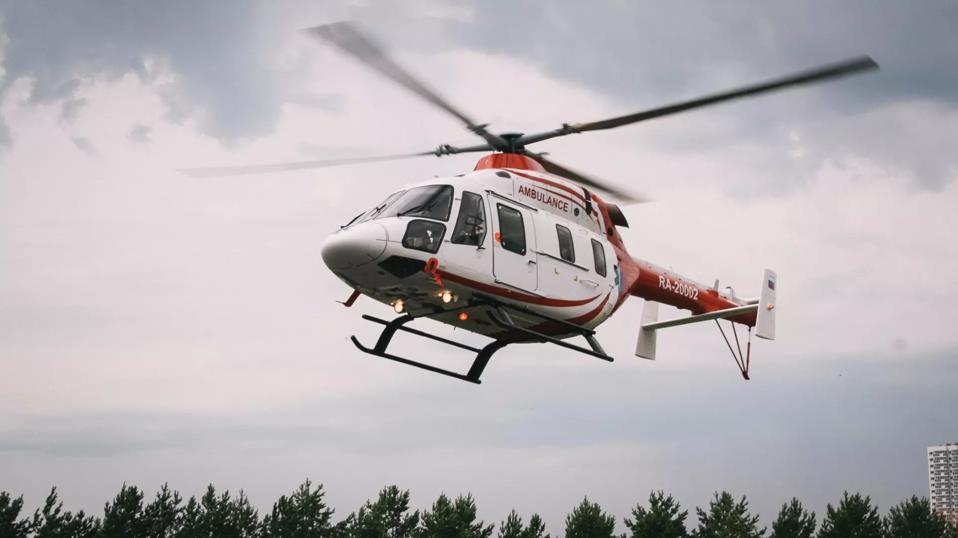 В Башкирии врачи провели экстренную реанимацию в вертолете санитарной авиации