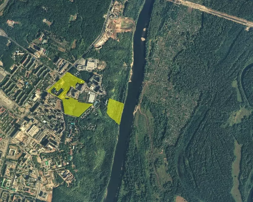 Жёлтым выделен земельный участок 02:55:000000:27494, относящийся к городским лесам