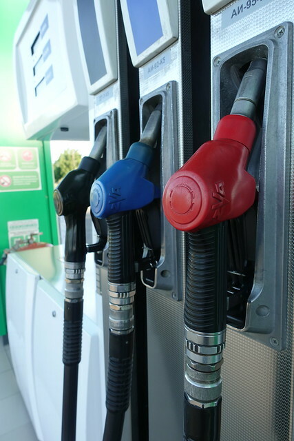 Владимир Путин подписал закон о стабилизации цен на бензин и дизтопливо