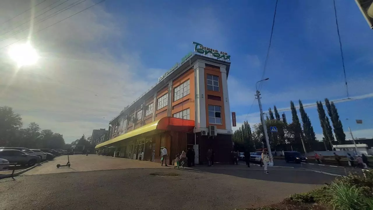 «‎Три тополя» у ВАЗа: как выглядит торговый центр на самой окраине Уфы