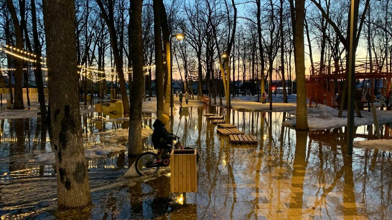 Власти Уфы дали отпор критике парка за 200 млн рублей и назвали виновного в потопе