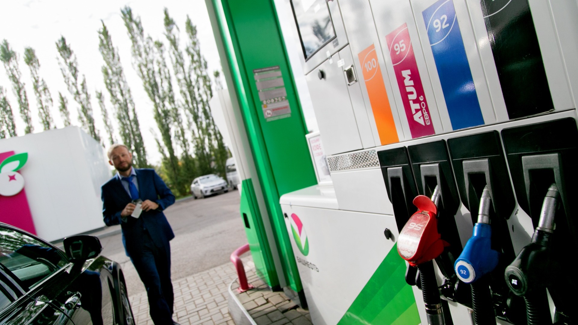 В 11-й раз: цены на бензин в Уфе побили новый рекорд