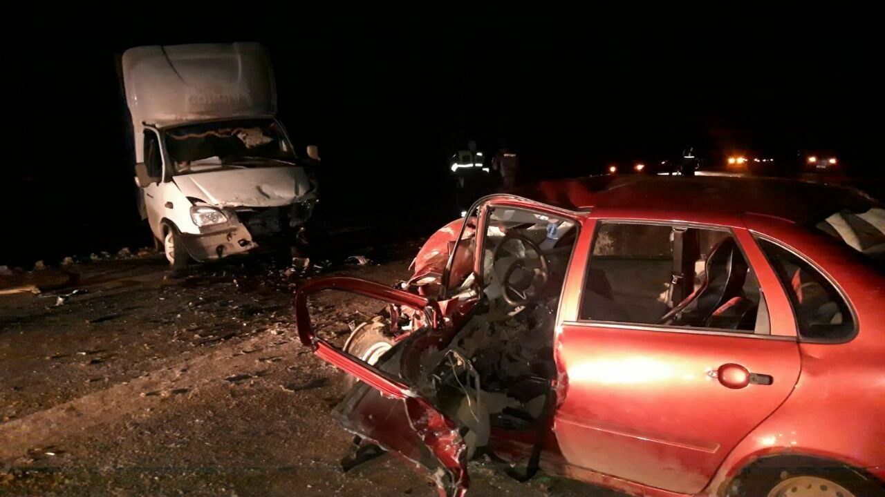 В Башкирии «Лада» врезалась в «Газель» — водитель погиб на месте