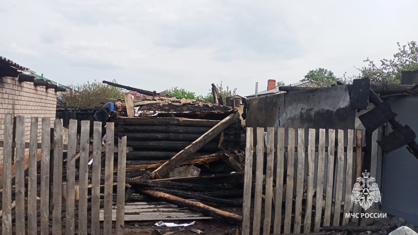 В селе Куяново в Башкирии пожар сразу в четырех банях едва не спалил улицу Цветочную