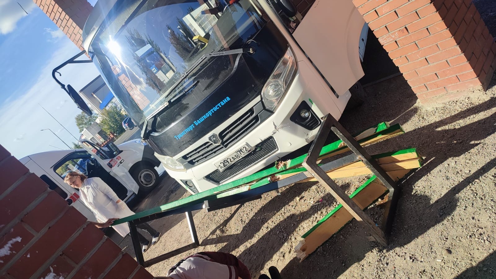 Минздрав: в ДТП с автобусом в Башкирии пострадало пять человек