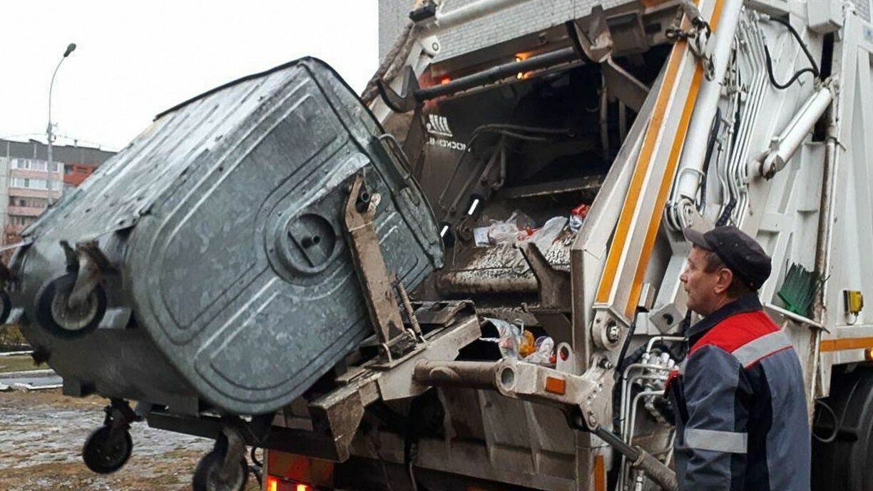 РЭО проконтролирует ситуацию с мусорными коллапсами в регионах в новогодние праздники