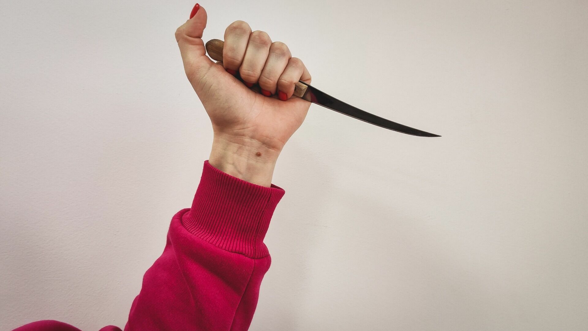Девочка, раненая ножом на уроке одноклассницей в Иглино, рассказала как это случилось