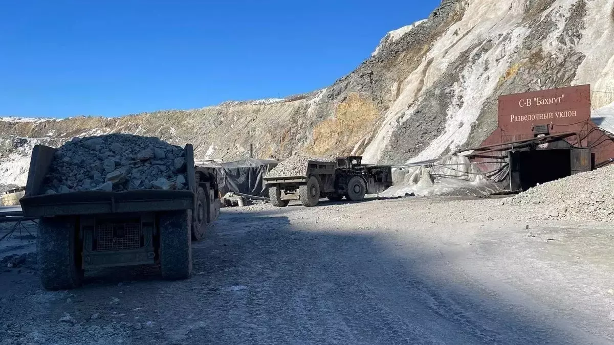 Пять вахтовиков из Башкирии могли оказаться под завалами рудника в Амурской области
