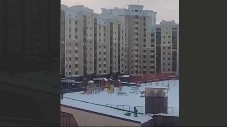 Прокуратура проверит родителей, чьи дети катались с крыши паркинга в Стерлитамаке