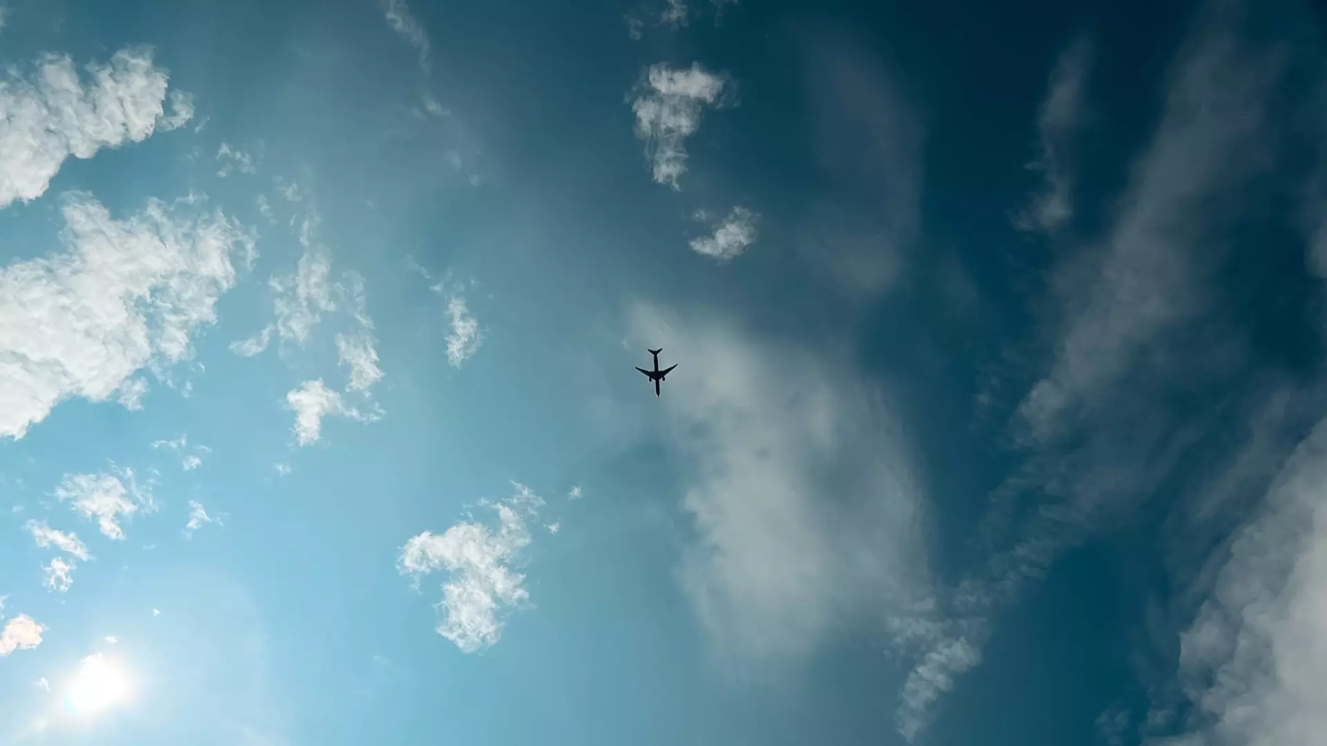 Пилот самолёта показал Уфу с высоты птичьего полета