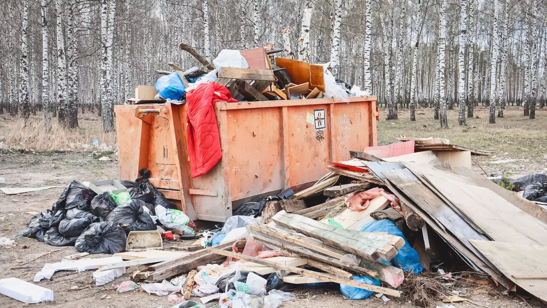 Прокуратура обязала привести в порядок мусорные контейнеры в Башкирии