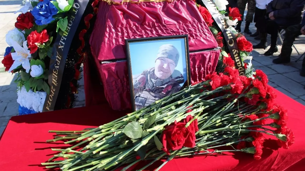В Башкирии попрощались с добровольцем из Благовещенского района, погибшим на СВО