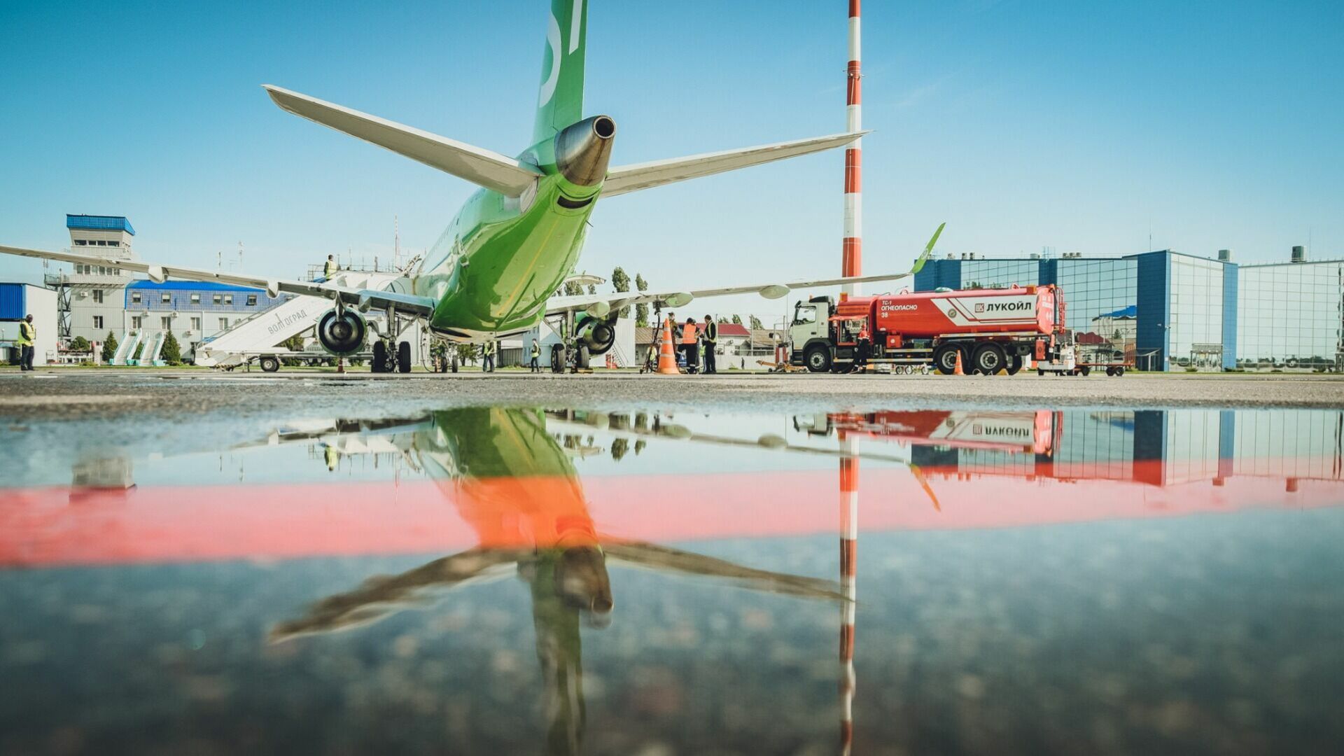 Приземление самолета с якобы сломанным шасси прокомментировали в аэропорту Уфы