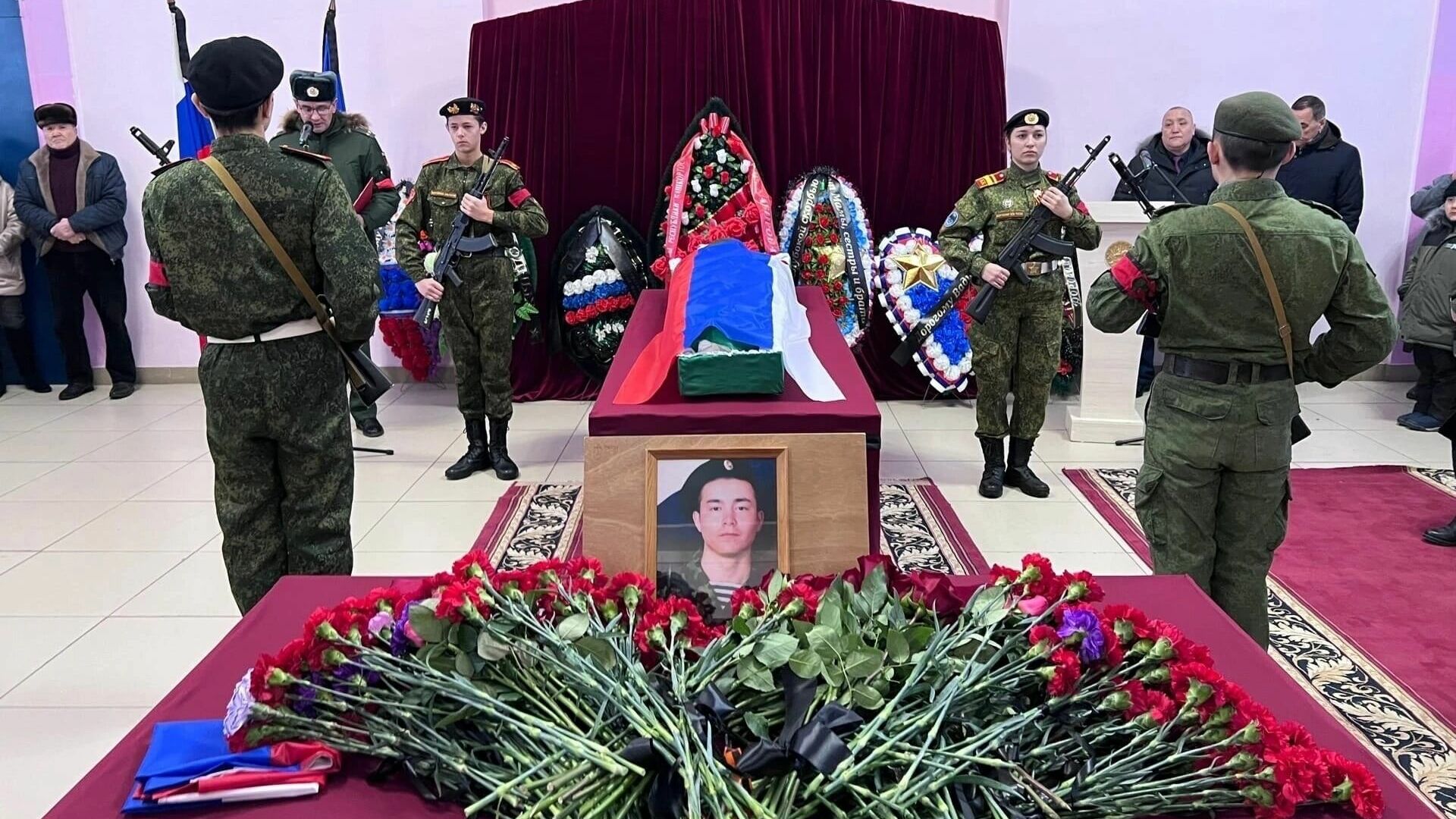 В Башкирии простились с погибшим в ходе СВО старшим сержантом Вадимом Салиховым