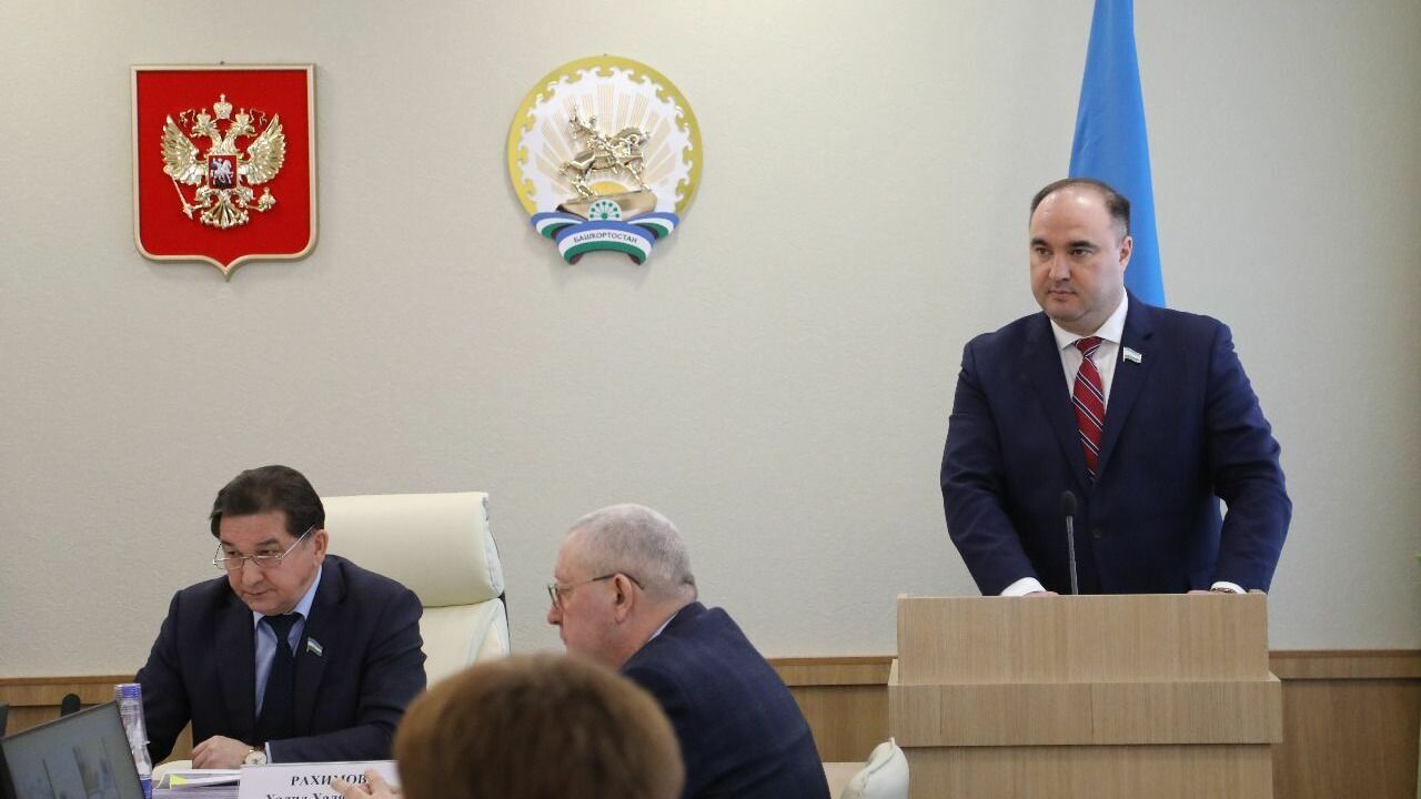 Тимур Хакимов: в Башкирии закрепят понятие «семейное предприятие» законодательно