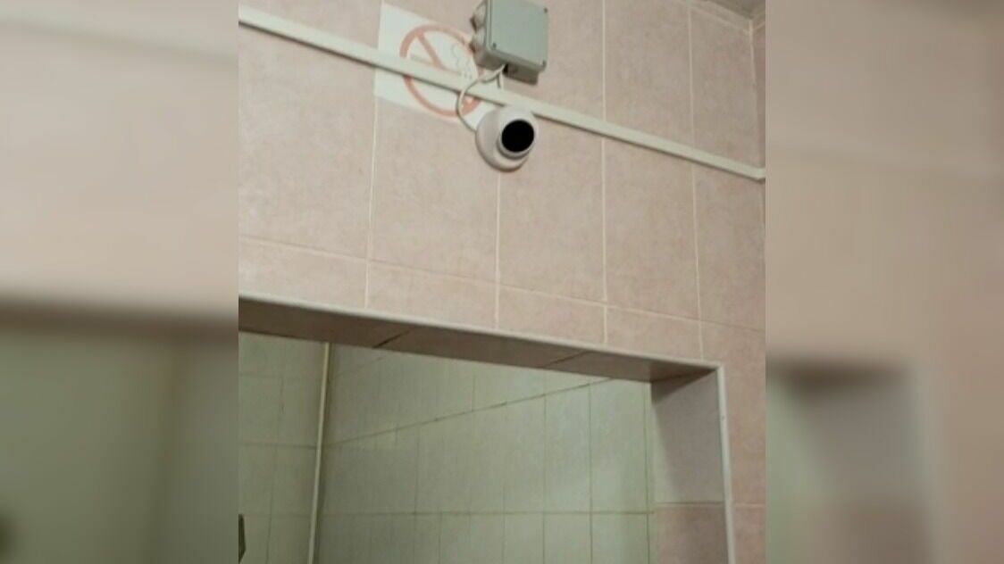 В Уфе в школьном туалете установили камеры видеонаблюдения