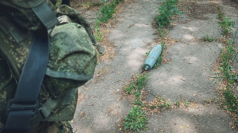 На садовом участке в Башкирии обнаружили опасную боевую мину