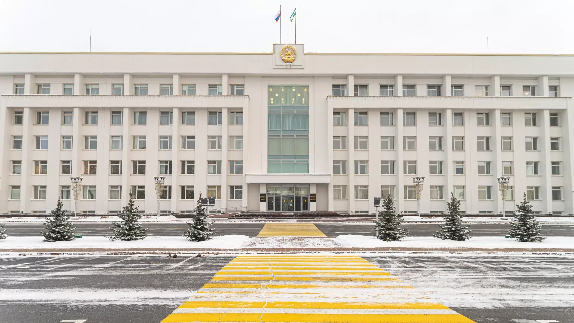 На уход за территориями у зданий органов власти в Уфе потратят 76 млн рублей